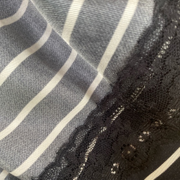 Navy and white striped KATE SPADE wrap dress - size 2 - 100% silk - Picture 6 of 7